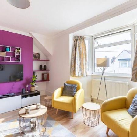 Cosy 1 Bedroom Flat Near Barking Town Centre Buitenkant foto