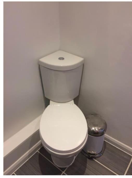 Cosy 1 Bedroom Flat Near Barking Town Centre Buitenkant foto